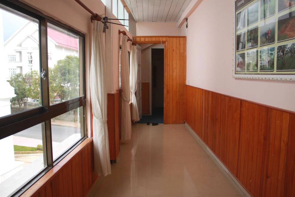 Gold Night Hotel Da Lat Exterior photo